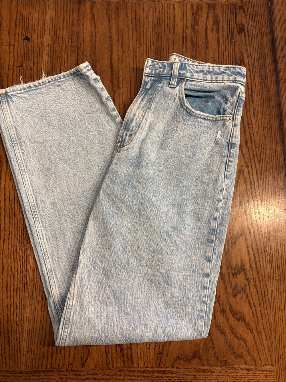 Abercrombie & Fitch The 90’s Relaxed Jean High Rise Curve Love - Size 29 / 8L